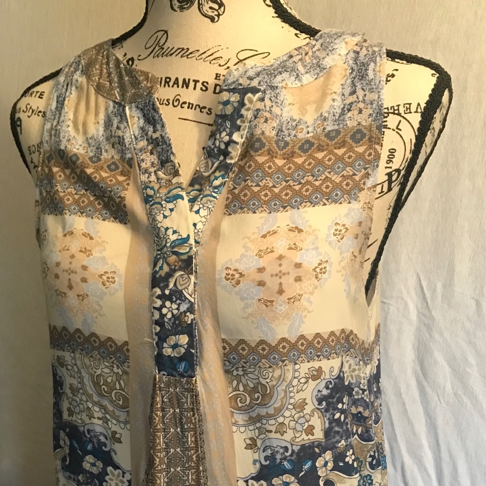 Sleeveless Blouse